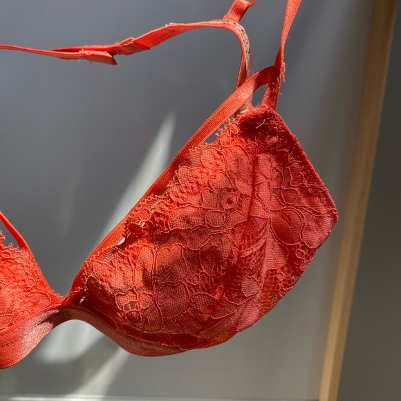 Guess - Lace Bralette - Picture 2 of 2